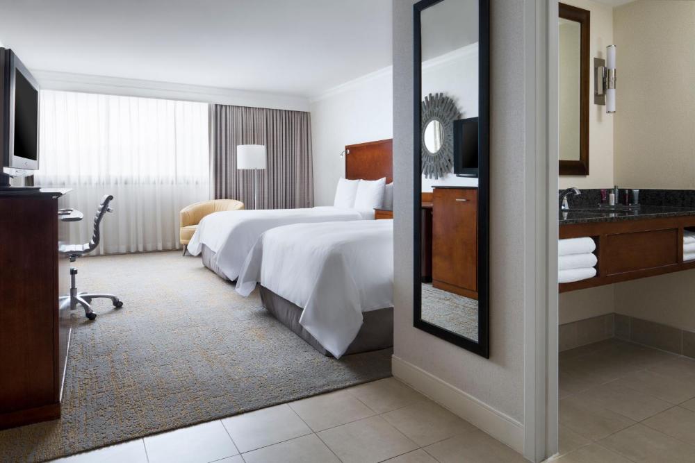 Larger Double Room with Two Double Beds - Hollywood Tower interior